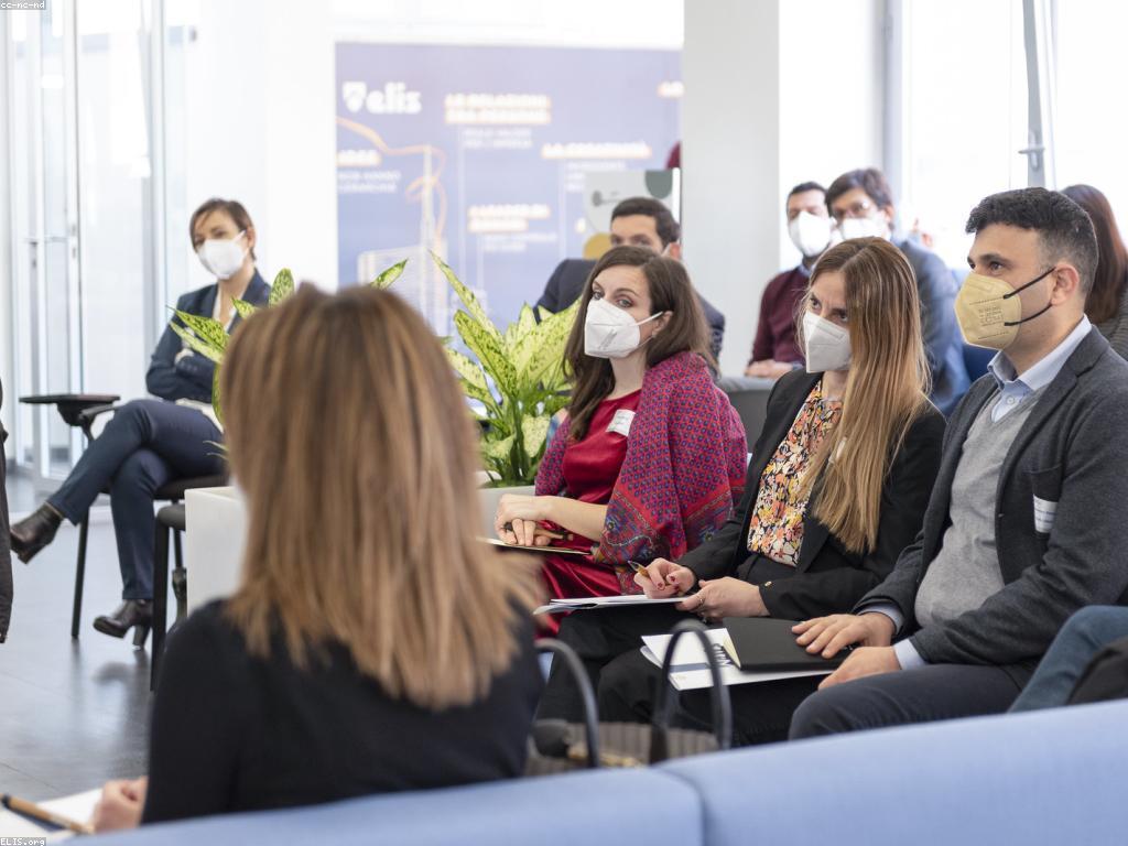 ការគ្រប់គ្រងស្លត: វិធីសាស្ត្រដើម្បីធ្វើឱ្យជាល្អប្រសើរ