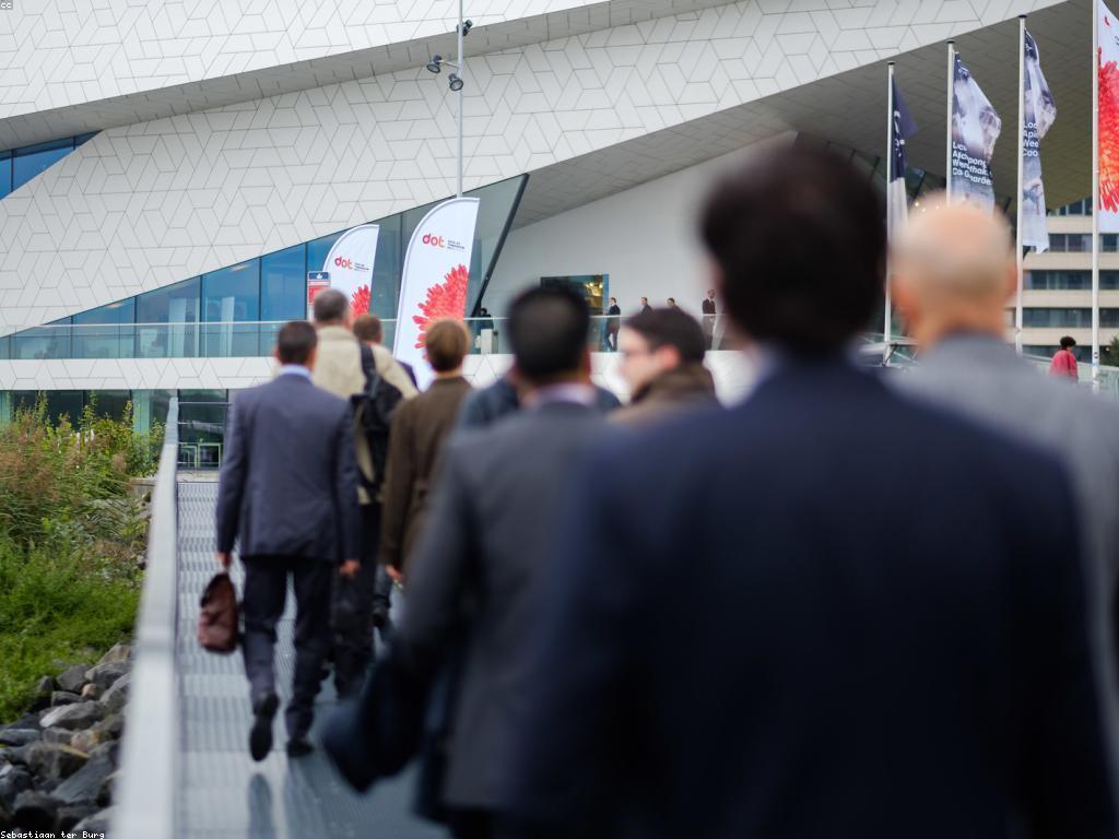 អនាគតនៃការគ្រប់គ្រងស្លត